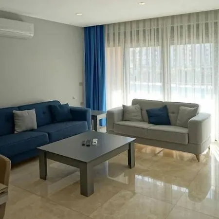 For 4 Guests In *